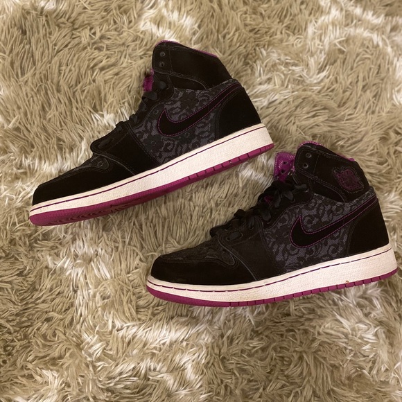 girls jordan retro 1